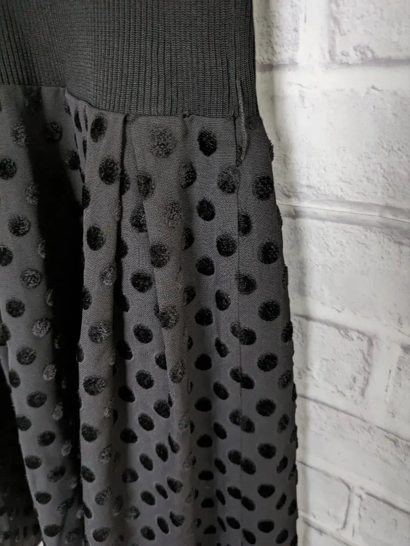 Dot pattern knit dress