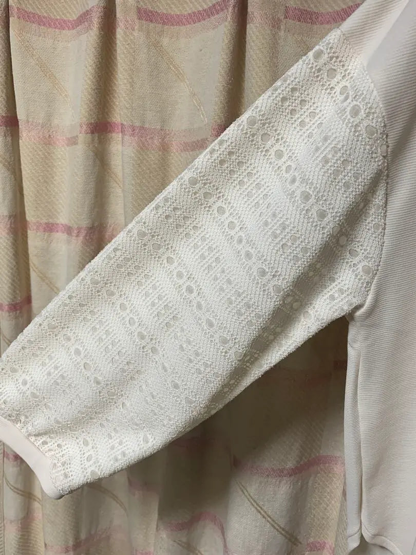 [Unused LL] * Last price reduction * Large size sleeve lace switching cut -and -sew | 【未使用LL】※最終お値下げ※大きいサイズ袖レース切替カットソー