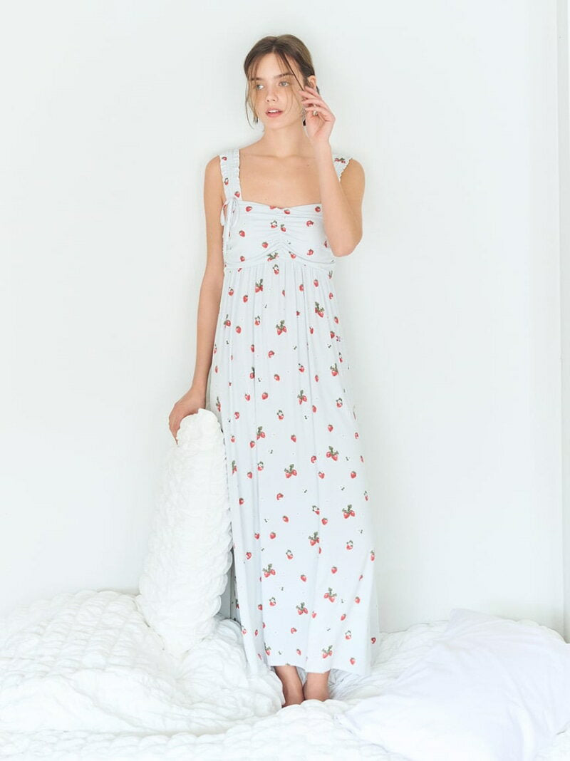 Strawberry pattern cup-in camisole dress gelato pique gelato pique innerwear and loungewear other innerwear and loungewear white [Free shipping] [Rakuten Fashion]