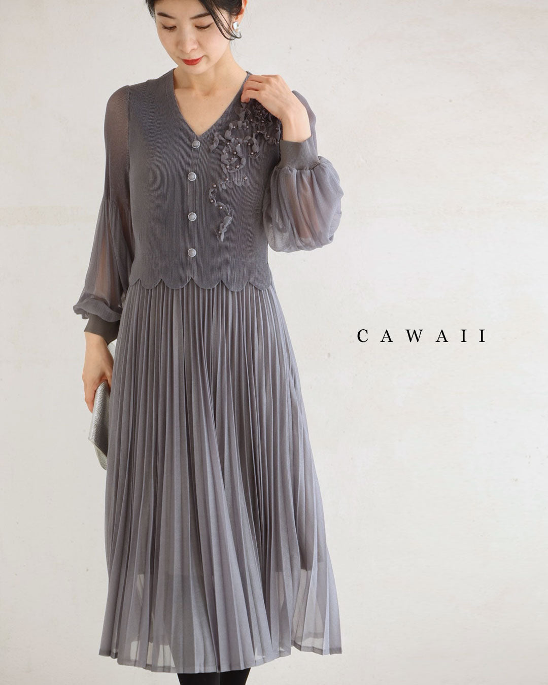 [Restocked ♪ 8pm on 1/5] (S-L compatible) Swinging frilled pleated medium dress